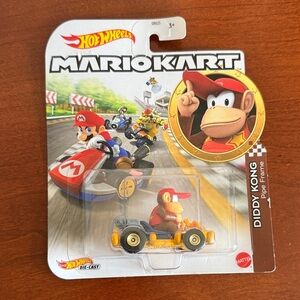 Hot Wheels Mario Kart Diddy Kong Toy Car